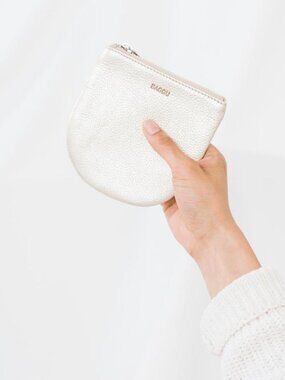 BAGGU Small U Pouch Titanium Leather RARE